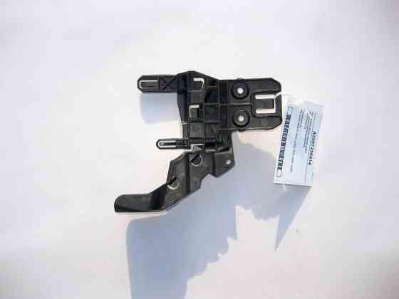 Mercedes-Benz  A2057230414 Кронштейн замка правих дверей на щиті склопідйомника C-Class W205 Одесса