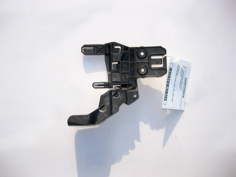 Mercedes-Benz  A2057230414 Кронштейн замка правих дверей на щиті склопідйомника C-Class W205 Одесса - изображение 1