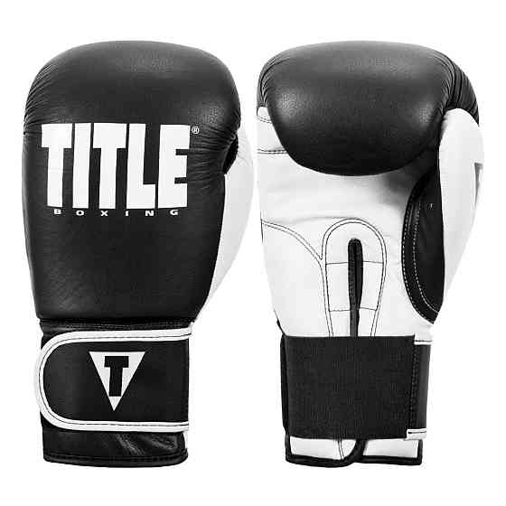 Боксерські рукавиці TITLE Boxing Dynamic Strike Black/White 12 oz (бинти 4м. в комплекті) Каменское
