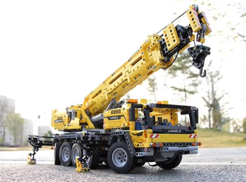 Конструктор детский подъёмный кран на дистанционном управлении 2590 детали Каменец-Подольский - изображение 7