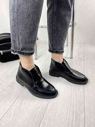 Daragani Жіночі черевики Daragani чорні натуральна шкіра весна-осінь розмір 36-40 (3156) Коломия