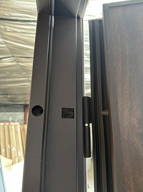 Двери уличные Redfort, модель Стрит Браун (Металл/МДФ) , комплектация Комфорт (3 контура) Киев - изображение 4