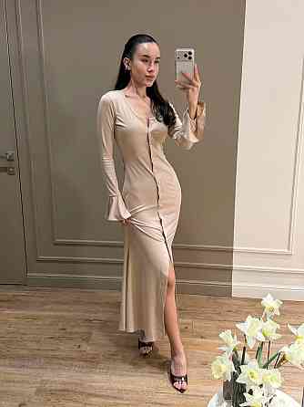 Жіноче стильне елегантне плаття в довжині максі мікродайвінг Бежевий, 44/46 Одеса