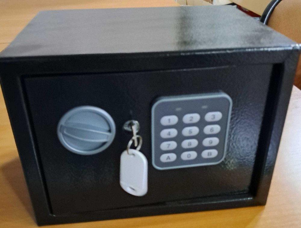 Сейф мебельный Киев - изображение 1