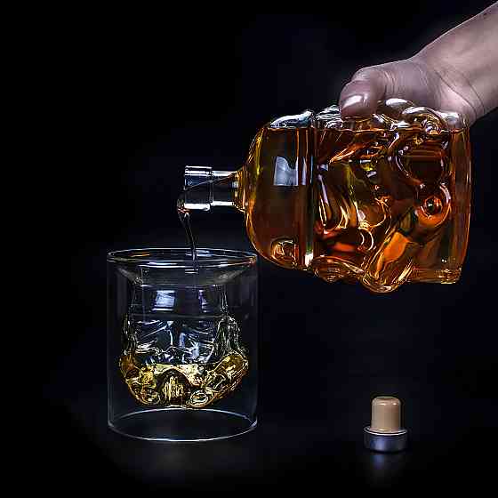 Графин для алкоголю RESTEQ у формі шолома штурмовика із Зоряних Воєн — оригінальний графин Star Wars Київ