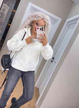 Кардиган в'язаний із капюоном на блискавці толстовка Молочно-білий Київ