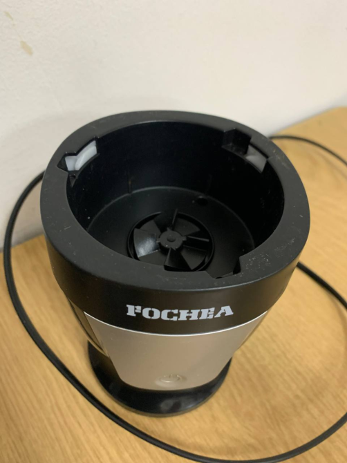 Блендер для смузи Fochea 700 Вт, портативный набор 3-в-1 (1200мл/570мл/300мл), Б/У Киев - изображение 5