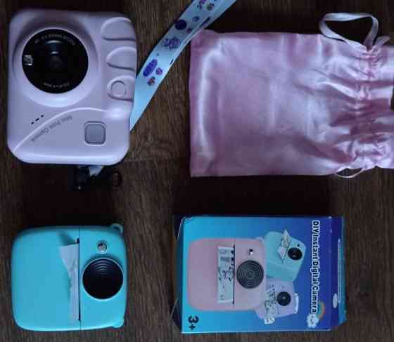 Цифровий фотопарат із друком фото. Київ