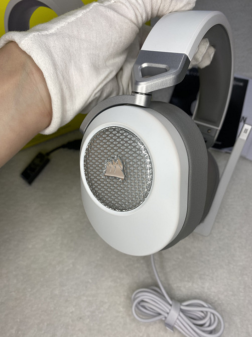 Гарнитура игровая CORSAIR HS65 SURROUND проводная белая объемный звук 7.1 для ПК PS5 Mac Xbox CA-9011271-EU Киев - изображение 5