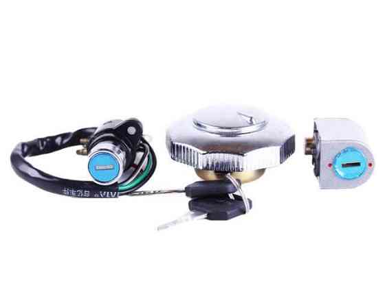 Замки, к-т: 2 шт. + кришка бака — Альфа Мукачево