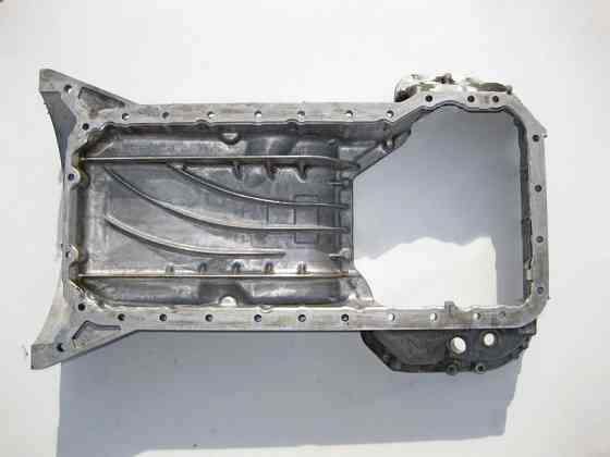 Mercedes-Benz  A2730142202 Верхня частина масляного піддону - картера для двигуна M273 V8 4.6 5.5л Одесса