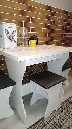 Стол на кухню и 4 мягких табурета (комплект) - Белый Львов