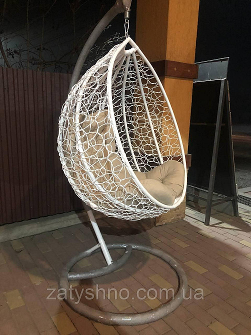 Біле підвісне крісло з кавовою подушкою Київ - фото 6