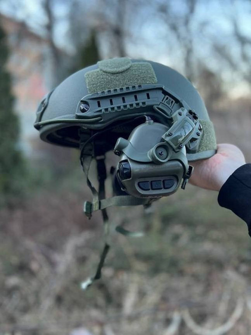 Тактичний комплект шолом Fast + навушники Earmor М31 + кріплення Чебурашка (Оливковий) S Вінниця - фото 10