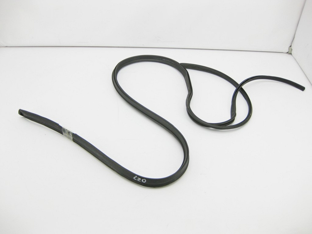 Mercedes-Benz  A2206903998 Ущільнювач над лівими дверима long S-Class W220 Одеса - фото 4