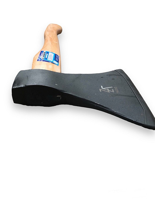 Топор кованный 1400 г 