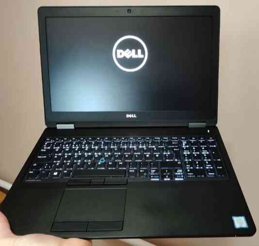 Ноутбук: DELL 5570 15.6 Full HD IPS 8/256Gb. i5-6440HD. Киев