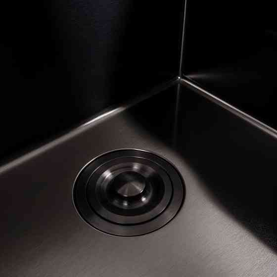 VALESO Кухонна мийка 45*45 Valeso Handmade PVD чорна (сифон крулий 3,0/0,8) Київ