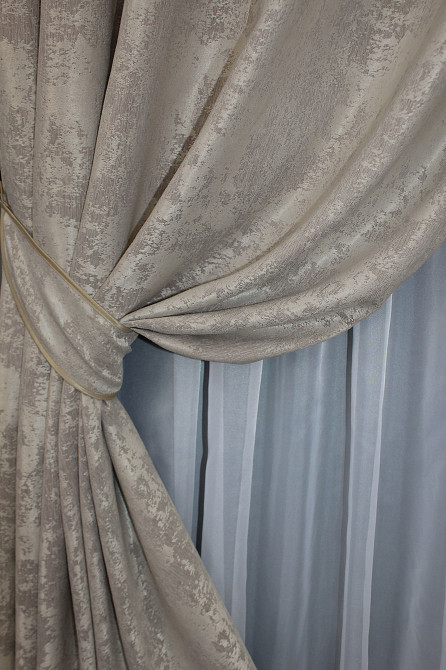 Комплект штор на люверсах VR-Textil Жаккард Sultan YL № 1206ш Серо-бежевый 150х250 см 2 шт (37-0076) Киев - изображение 4