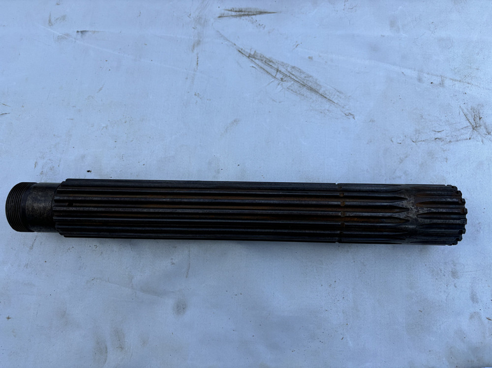 Вал первинний КПП під реверс і ходозуменшувач ДТ-75. 77.37.125. Харків - фото 1