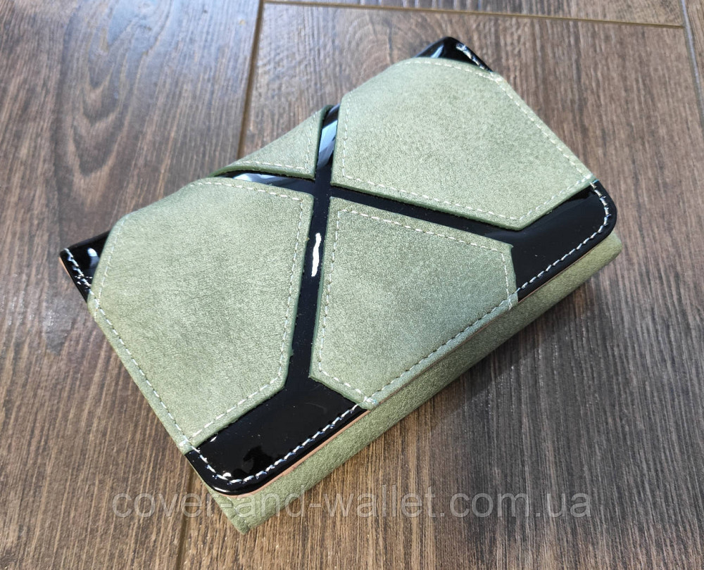 Красивий маленький жіночий гаманець з лаковими вставками MD Зелений Київ - фото 2