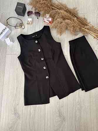Женский базовый костюм двойка: удлиненный жилет и мини юбка из плотной костюмки Черный, 42/44 Одесса