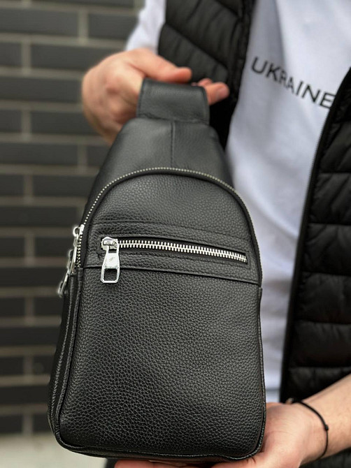 Чоловічий шкіряний рюкзак-слінг на одне плече чорний TIDING BAG Київ - фото 10