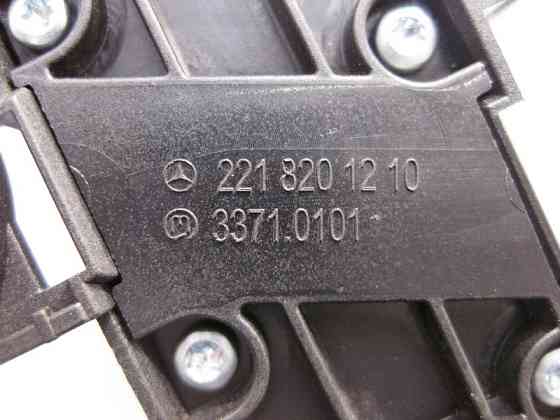 Mercedes-Benz  A2218201210 7J22 Кнопки центрального блокування замків на передніх правих дверях S-Class W221 Одесса