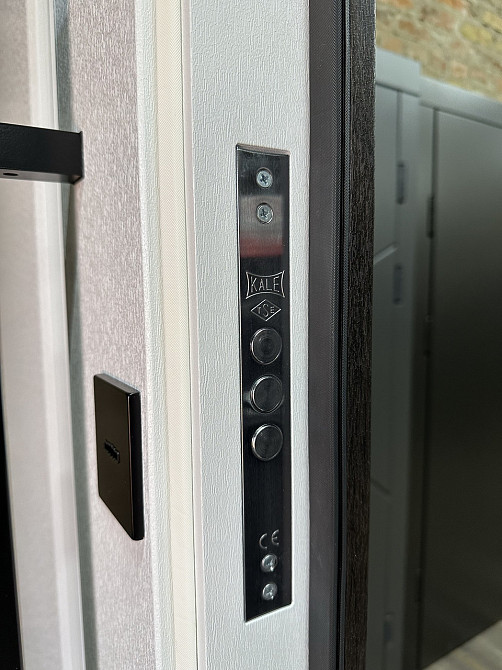 Двери уличные Redfort, модель Милано , комплектация Композит (2 контура) С ТЕРМОРОЗРЫВОМ Киев - изображение 3