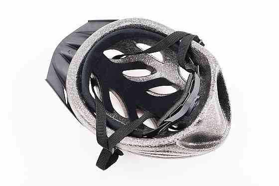 Шолом велосипедний M (54-57 см) знімний козирок, 12 вент. отворів, червоний MJ-004 Київ