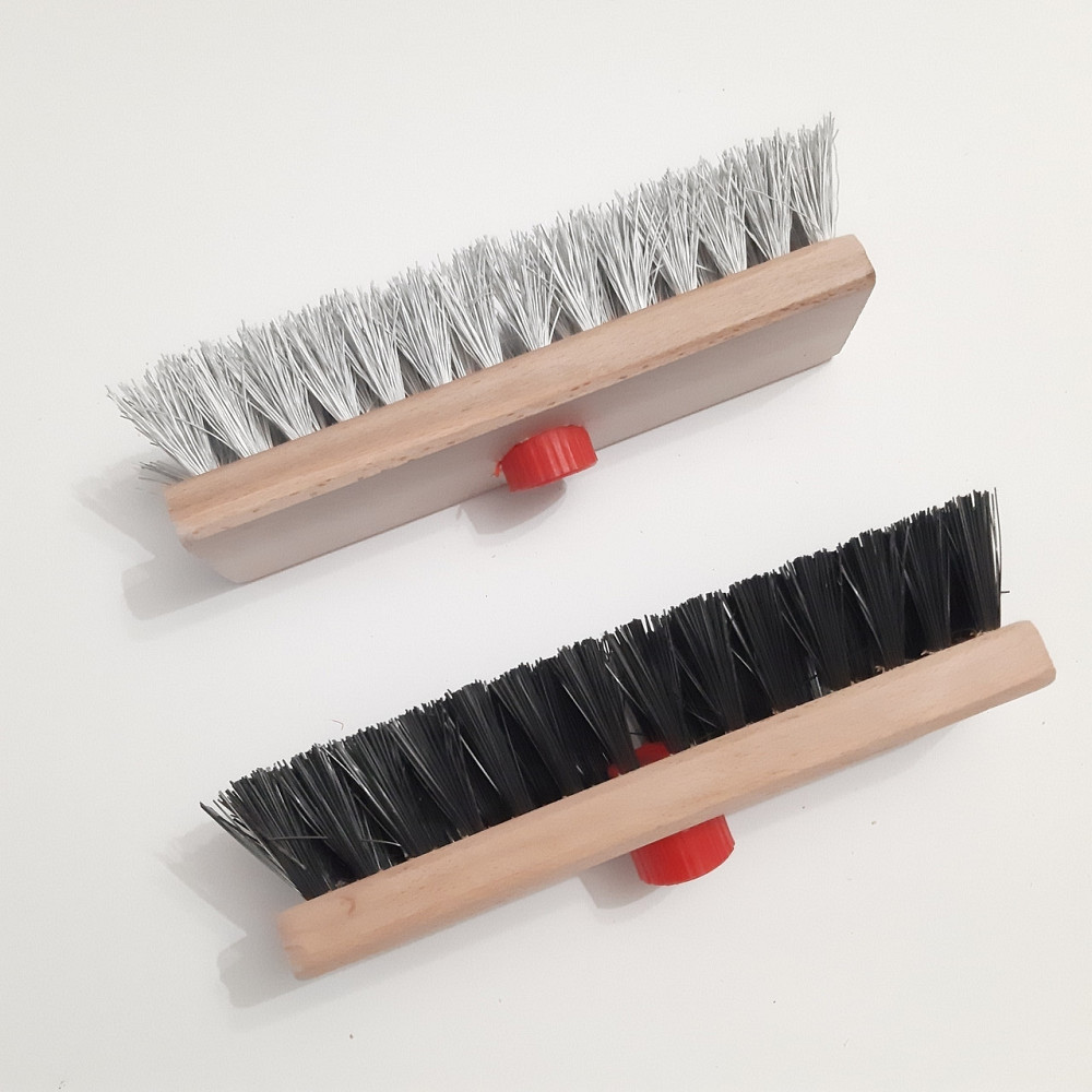 Щетка ковровая малая 25 см, основание дерево (без ручки, с резьбой) Харьков - изображение 1