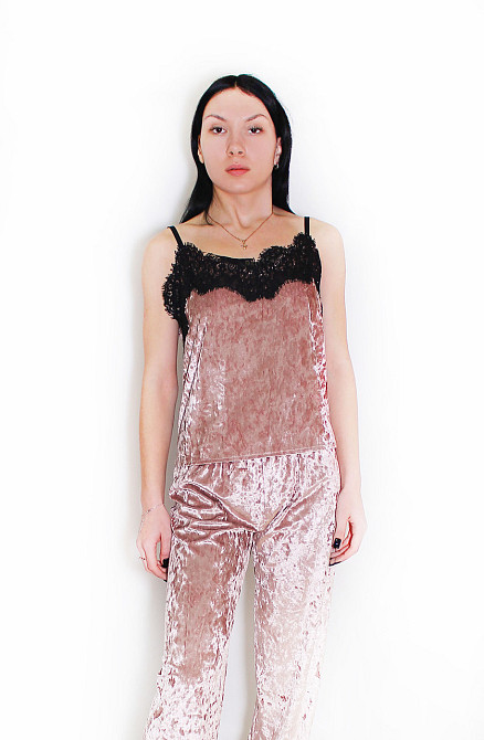 Жіночий домашній костюм майка + штани з халатиком із мармурового велюру Бежевий M Харків - фото 3