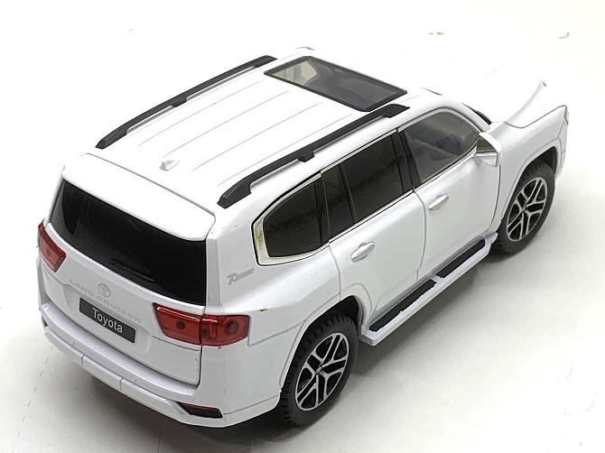 Машина Автосвіт Toyota Land Cruiser 300 інерційна відчиняються двері капот багажник 20 см Біла (AP-2007) Чернігів - фото 6