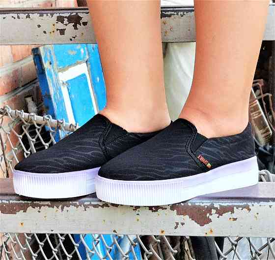 . Жеганські Чорні Сліпони Мокасини на Високому Толстой Підошві (розміри: 36,37,38,39) Дніпро