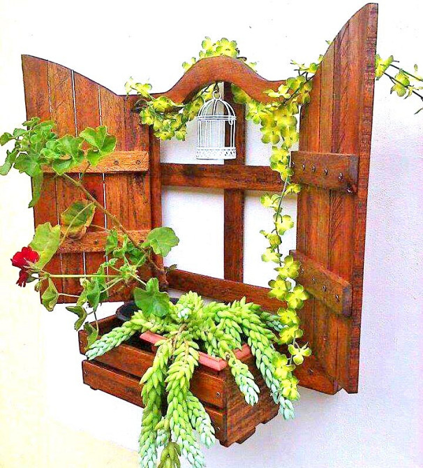 Полка настенная для цветов 