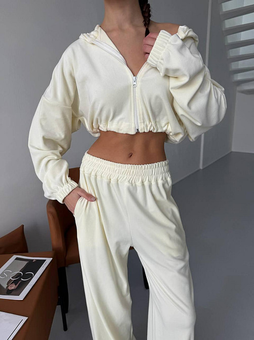 Жіночий велюровий костюм-двійка: худі на блискавці та штани Молочний, 42/44 Одеса - фото 8