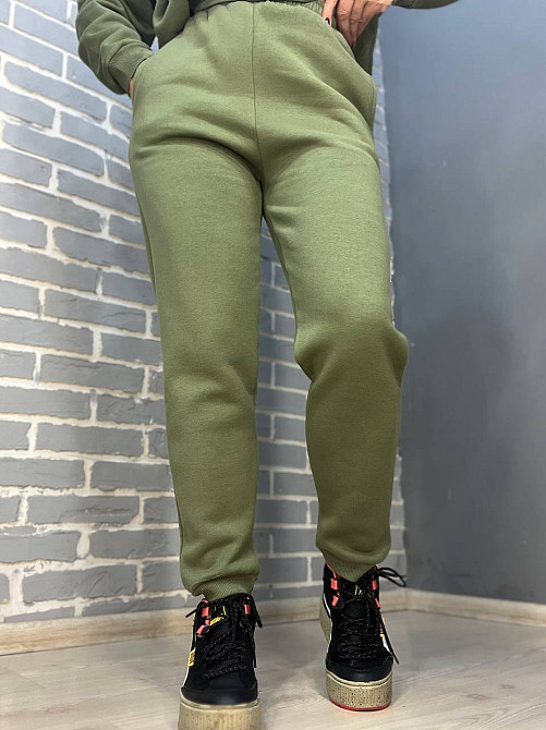 Костюм женский Pepper mint 24-13-14 простой брюки джогеры на резинке и свитшот оверсайз утепленный флис хаки, хаки, S Киев - изображение 12
