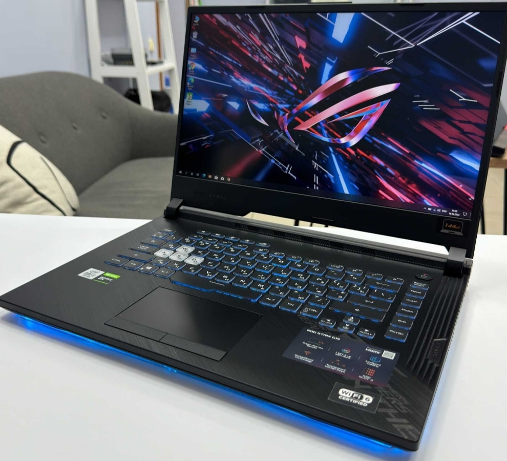 Ноутбук: ASUS ROG Strix 15.6