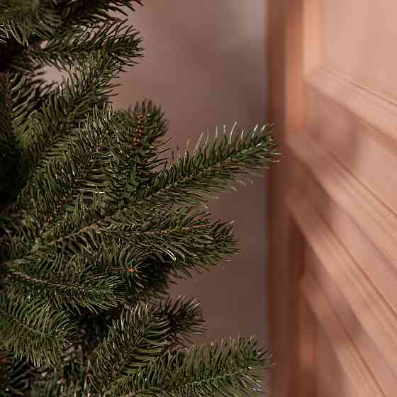 Литая искусственная елка зеленая 180 см на пластиковом основании SOK-M-D-6 Киев