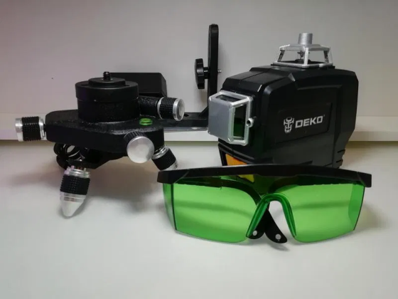 Лазерный уровень Deko 3D Hilda XEAST Fukuda 12 линий + штатив 1.02м Зеленый луч (полный комплект) Винница