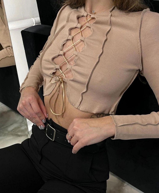 Жіночий стильний привабливий топ із довгим рукавом на шнурівці рубчик мустанг Бежевий, 44/46 Одеса - фото 1
