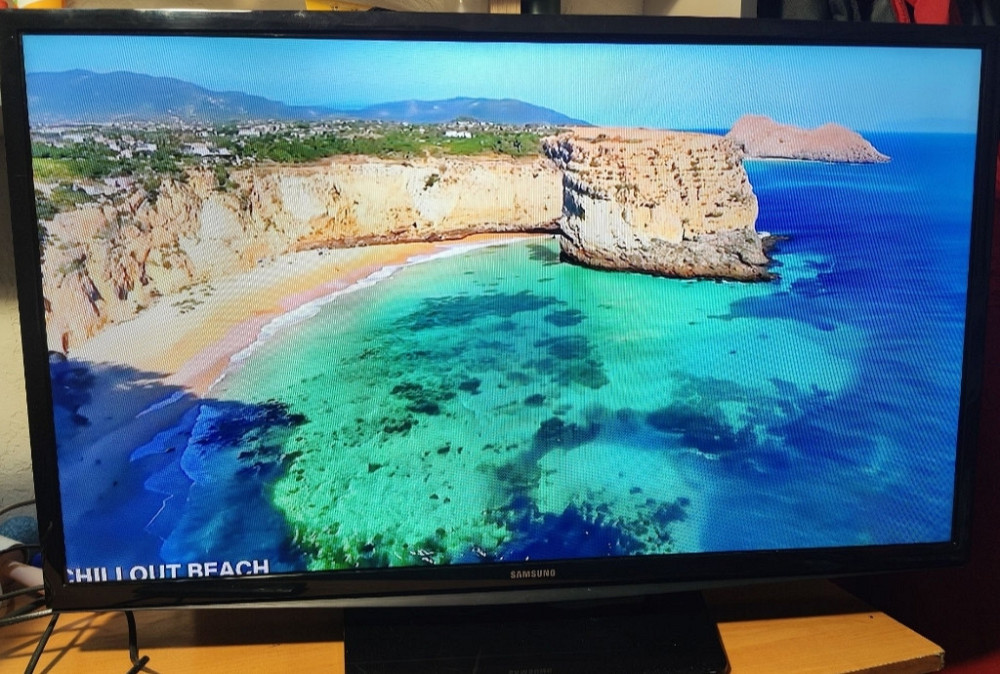 Телевизор Samsung 32h4270 T2. Киев - изображение 3