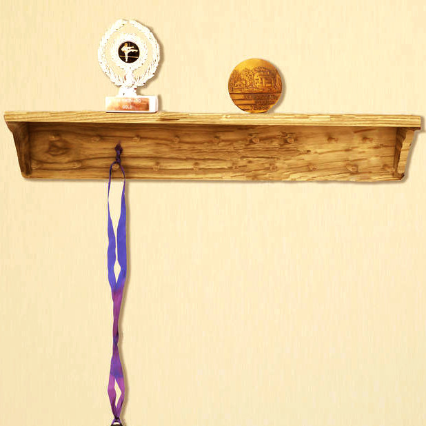 Полка для медалей 