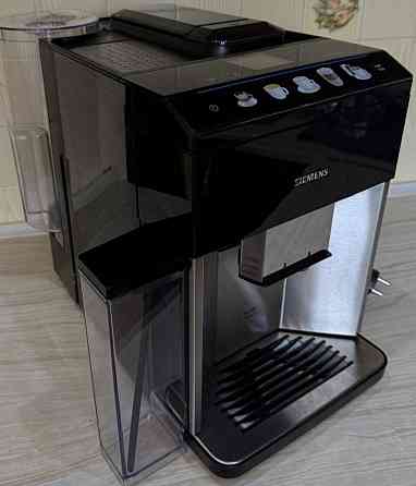 Сучасна кавомашина з підсвіткою Siemens EQ.500 integral Київ