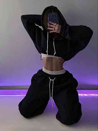 Женский утепленный стильный костюм двойка: худи и джоггеры трехнить на флисе Черный, 42/44 Одесса