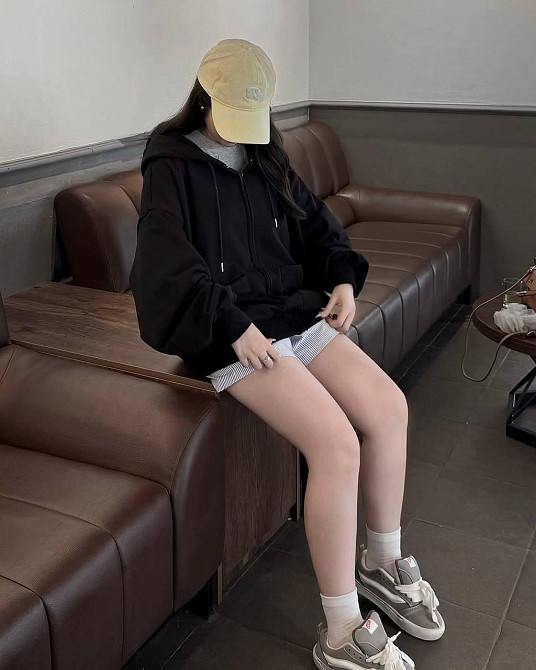 Женское теплое оверсайз худи на молнии трехнитка на флисе Черный Одесса - изображение 1