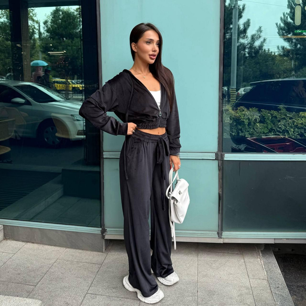 Женский стильный костюм двойка: худи на молнии и штаны турецкий велюр Черный Одесса - изображение 1