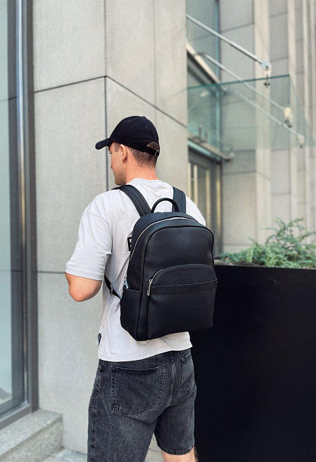 Чоловічий шкіряний рюкзак для роботи та подорожей чорний Киев - изображение 7