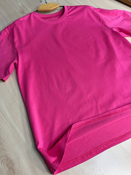 Футболка женская A-N 2305 однотонная оверсайз базовая one size малиновая, малиновий, one size Киев - изображение 4