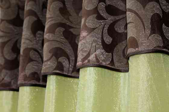Кухонные шторы VR-Textil № 073к с ламбрекеном и подхватами салатовый с коричневым 270х170 см (52-0157) Киев
